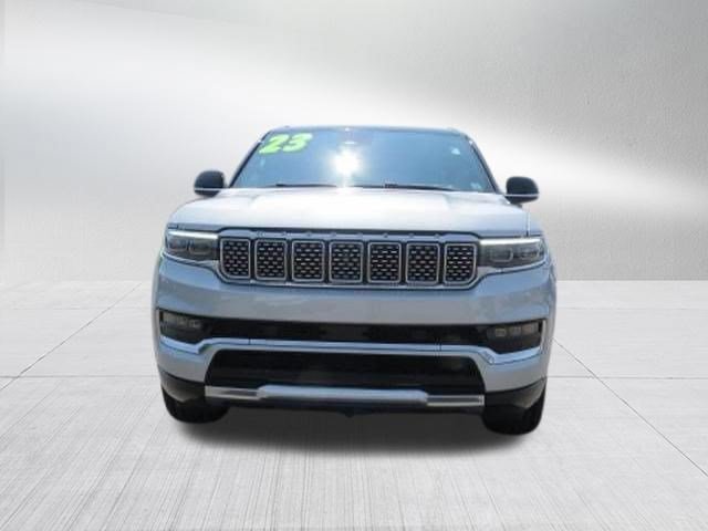 Used 2023 Jeep Grand Wagoneer Series II AWD/4WD image 12