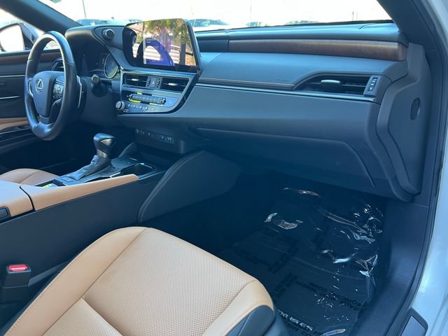 Used 2025 Lexus ES 300h w/ Premium Package FWD image 48