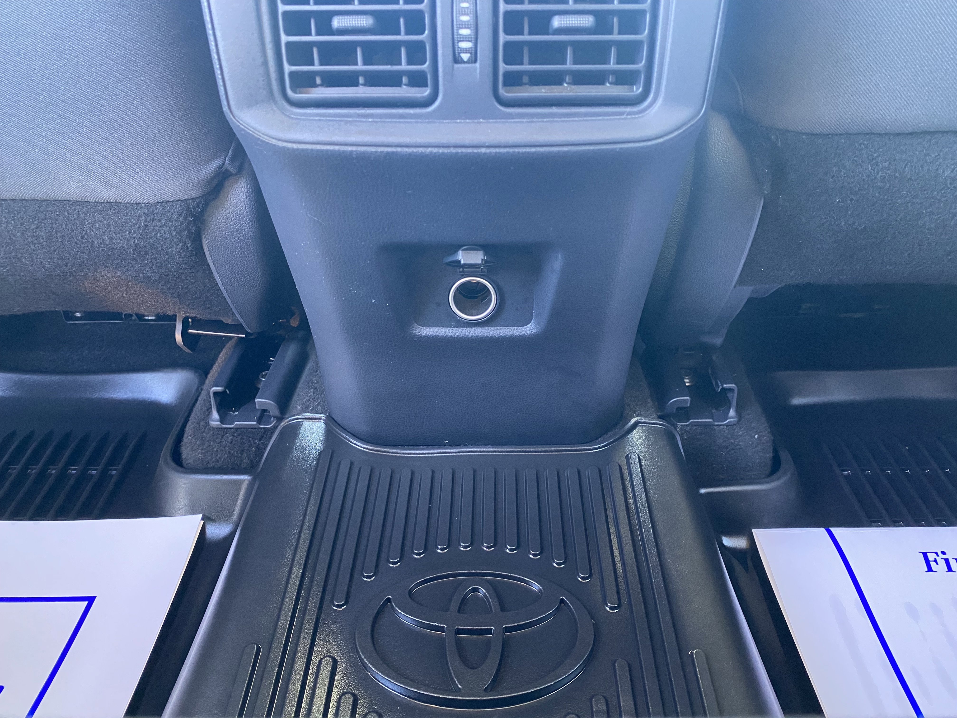 Used 2024 Toyota RAV4 LE image 17