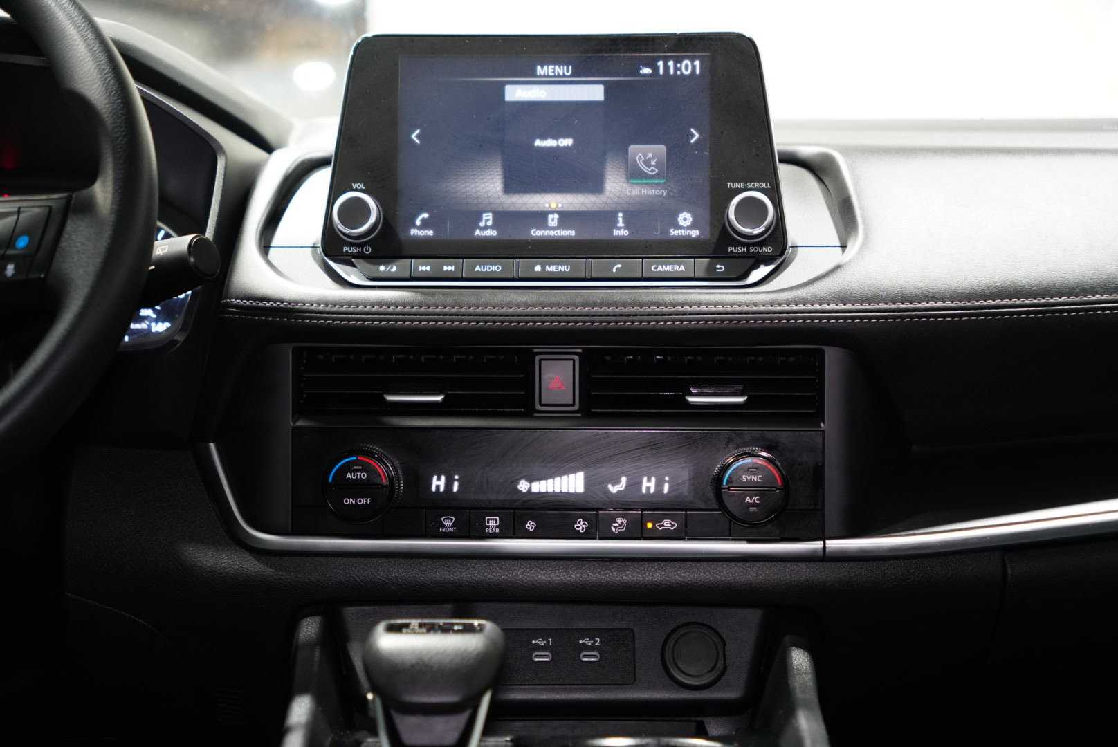 Used 2024 Nissan Rogue SV image 12