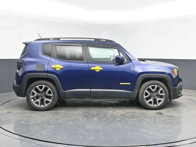 Used 2017 Jeep Renegade Latitude w/ Popular Equipment Group FWD image 11
