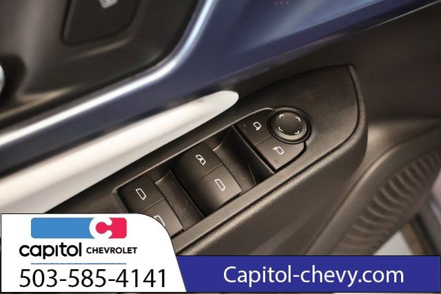 Used 2026 Chevrolet Equinox EV LT image 11