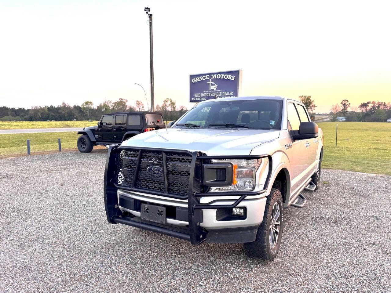 Used 2019 Ford F150 XLT w/ Equipment Group 302A Luxury image 6