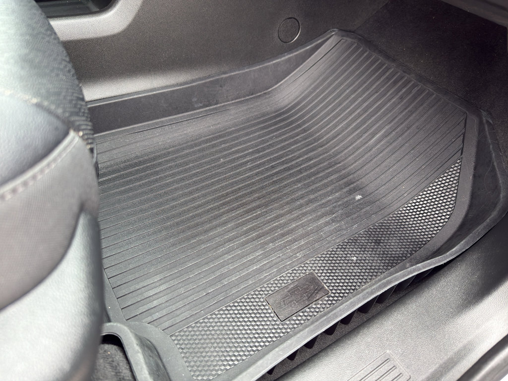 Used 2026 Chevrolet Equinox LT w/ Convenience Package II image 48