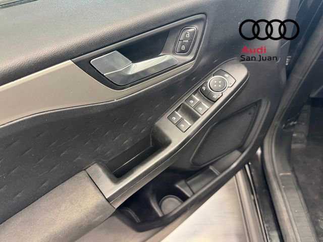 Used 2020 Ford Escape SE Sport image 25