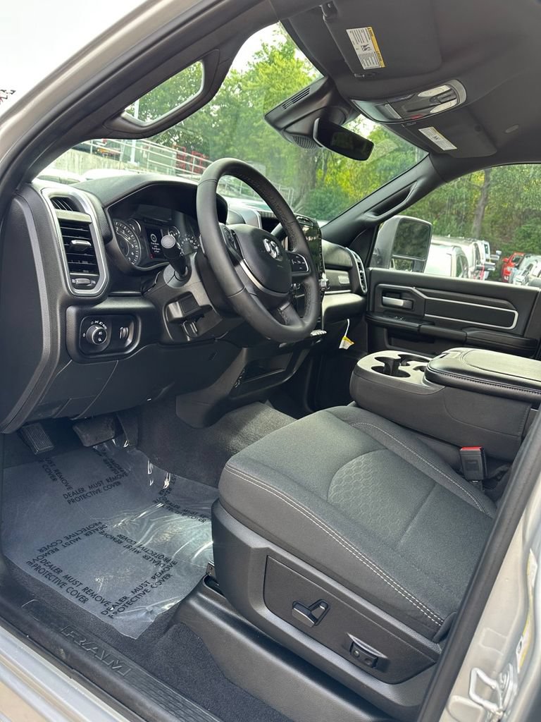Used 2026 RAM 2500 Big Horn AWD/4WD image 10
