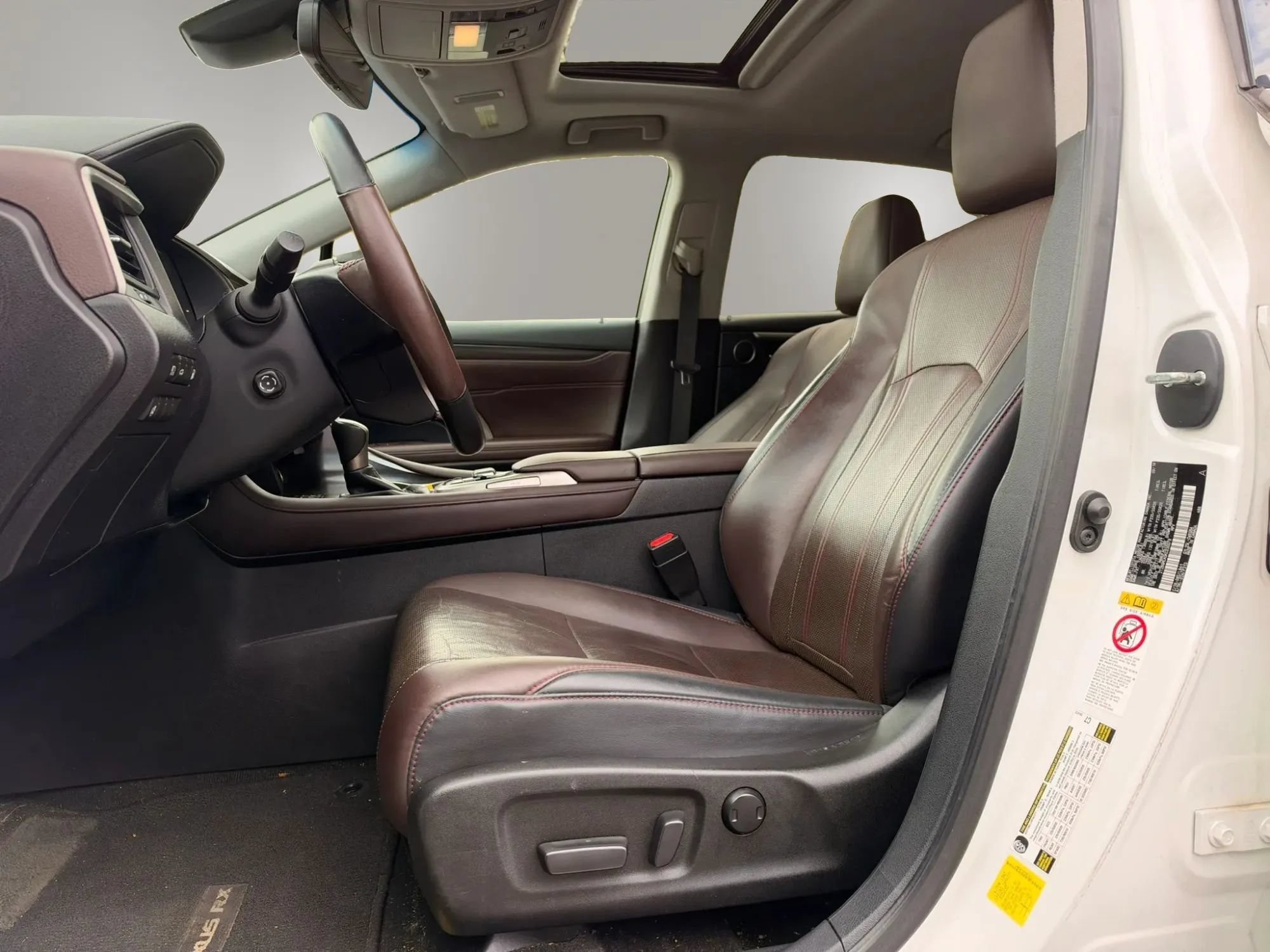 Used 2019 Lexus RX 450h AWD w/ Navigation Package image 18