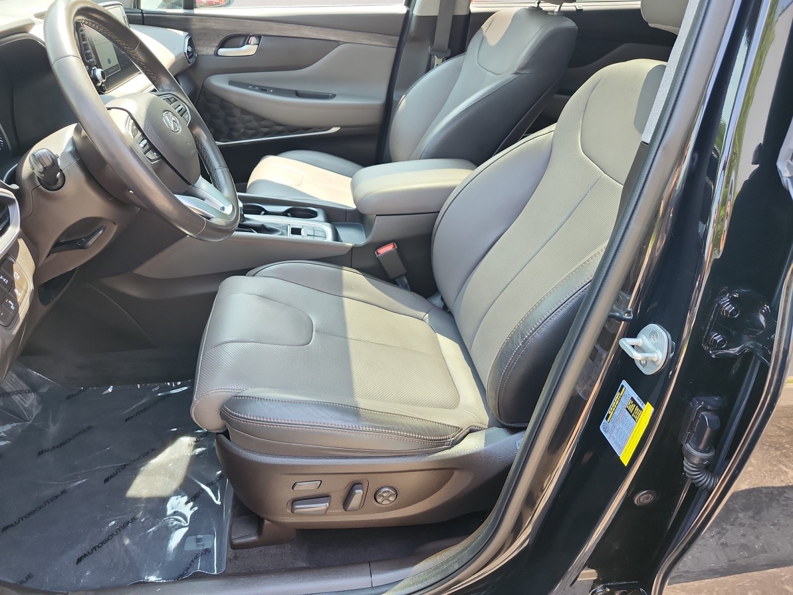 Used 2020 Hyundai Santa Fe Limited AWD/4WD image 9