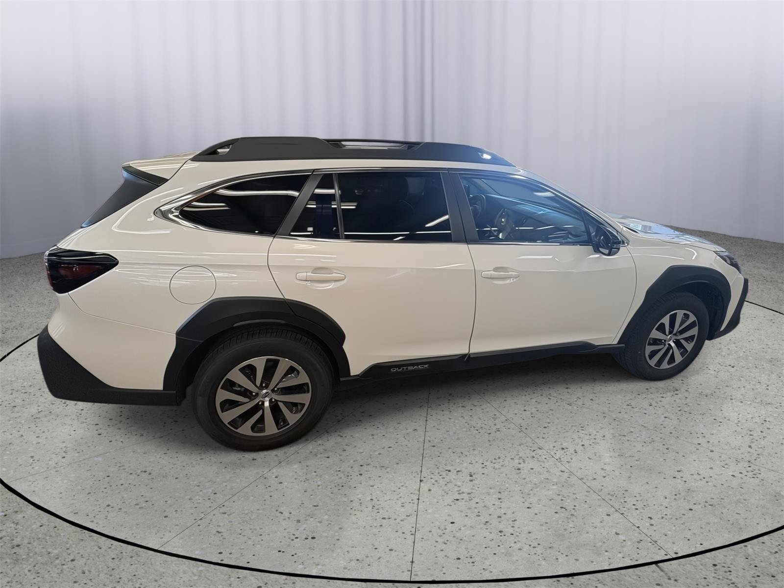 Used 2024 Subaru Outback Premium AWD/4WD image 4