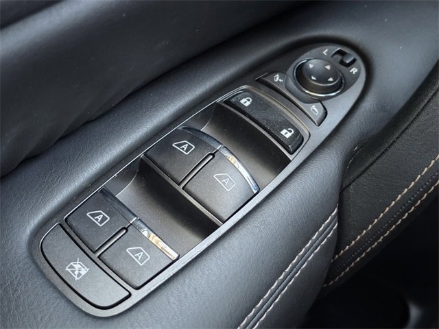 Used 2021 Nissan Armada Platinum image 26