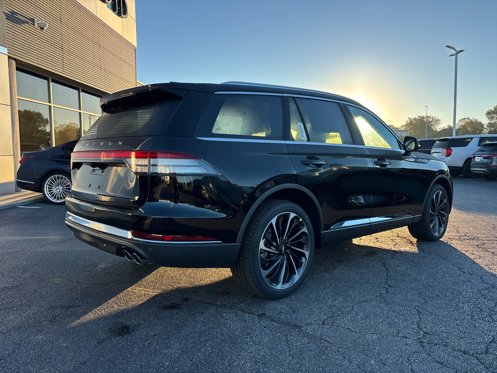 New 2027 Lincoln Aviator Reserve AWD/4WD image 7