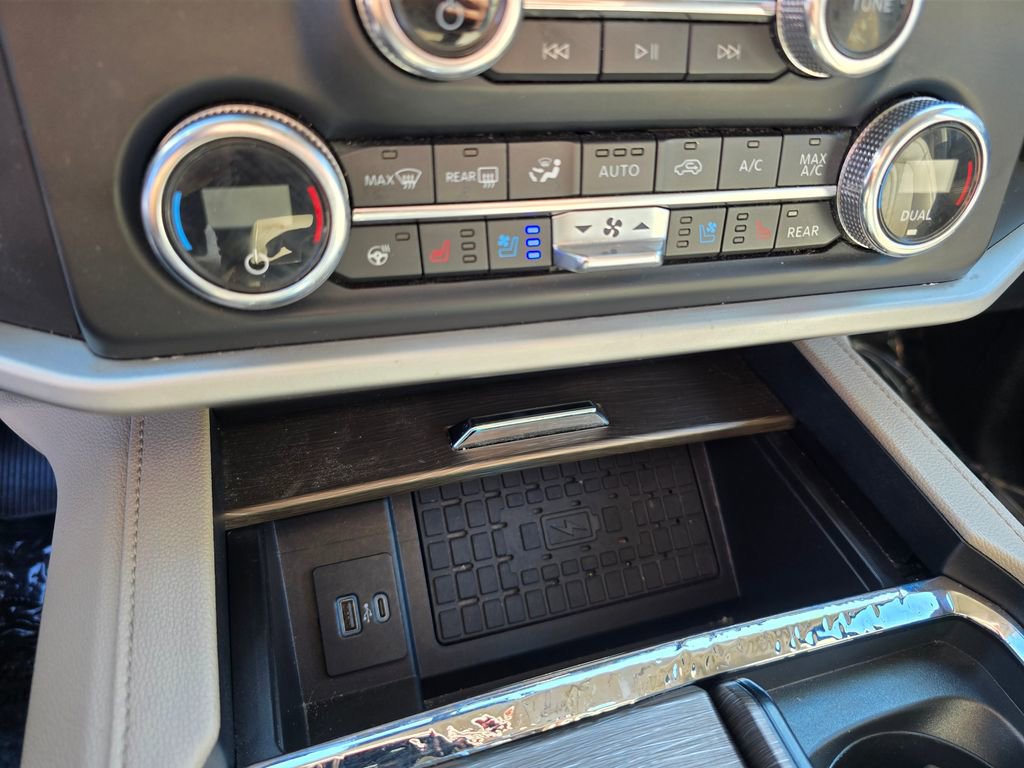 Used 2022 Ford Expedition Limited image 29