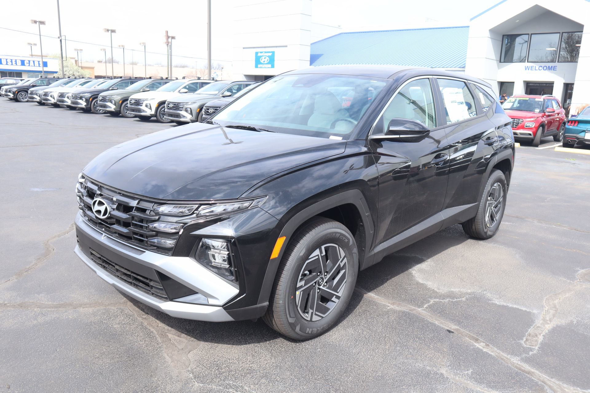 New 2026 Hyundai Tucson Blue SE image 8