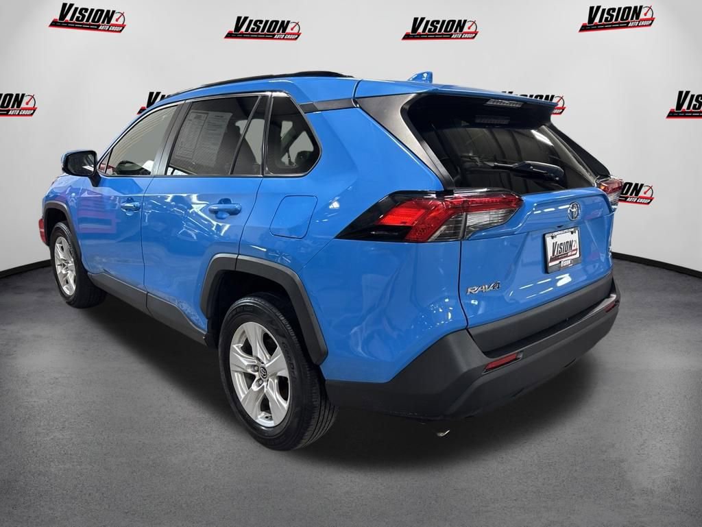 Used 2019 Toyota RAV4 XLE w/ Convenience Package AWD/4WD image 2