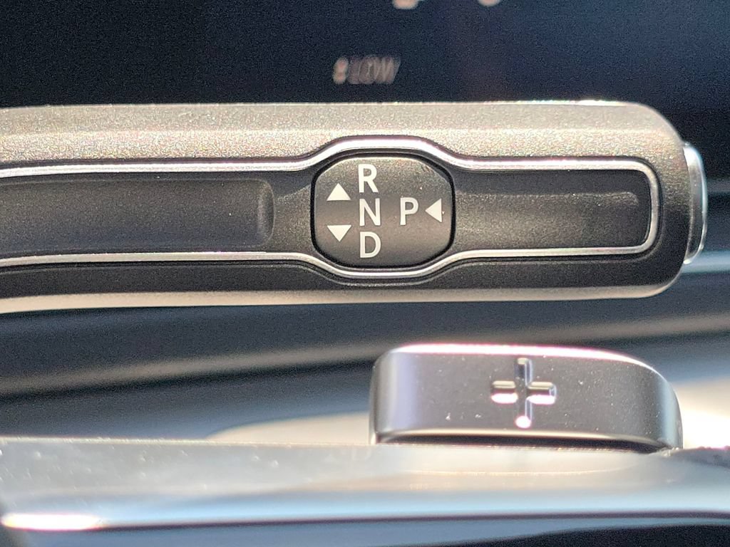 New 2026 Mercedes-Benz GLS 450 4MATIC image 38