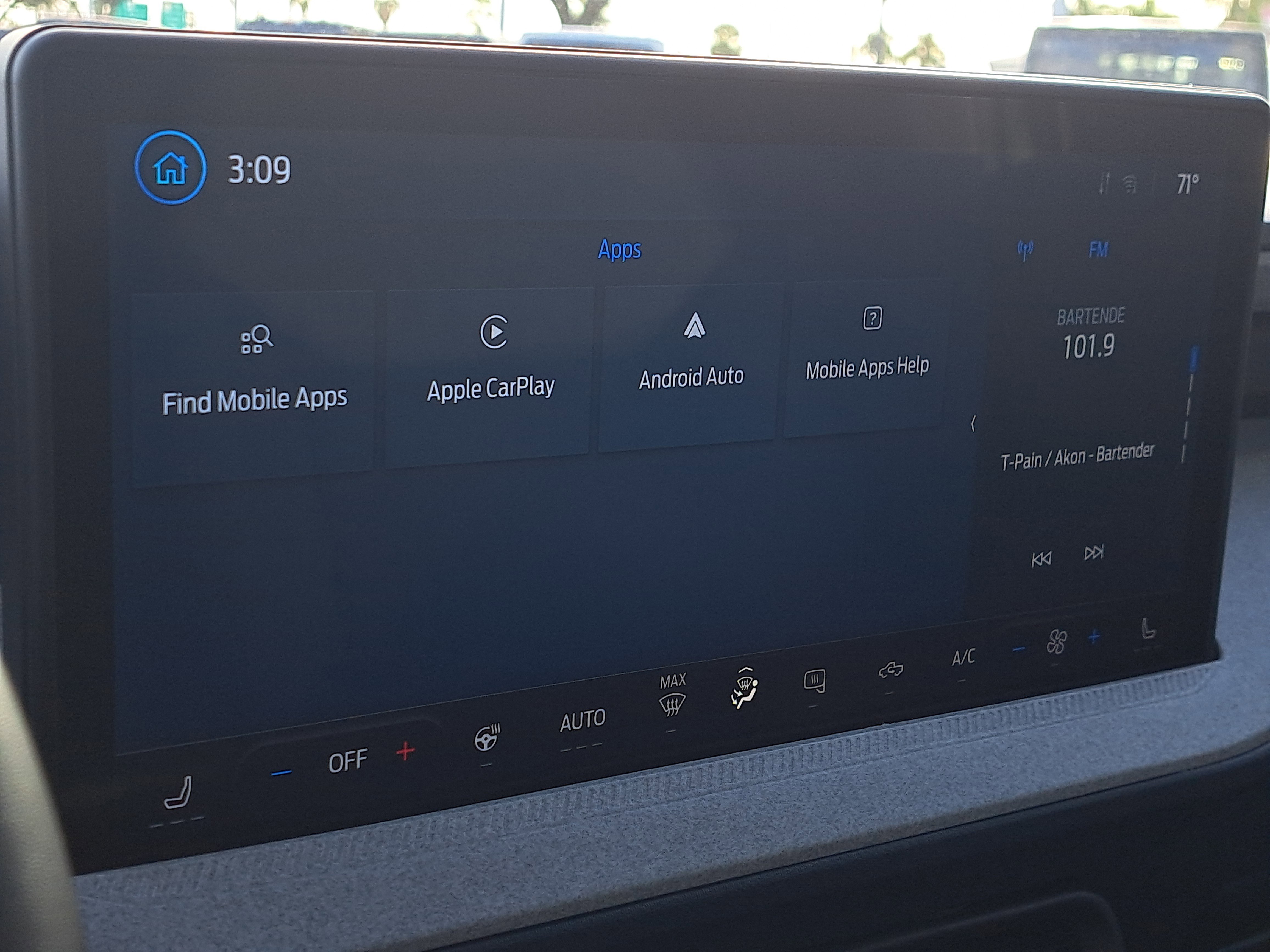 Used 2025 Ford Maverick XLT w/ XLT Luxury Package image 21