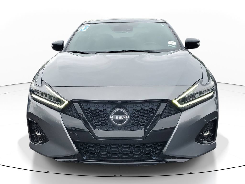 Used 2023 Nissan Maxima SR w/ Sport Mat Group FWD image 2
