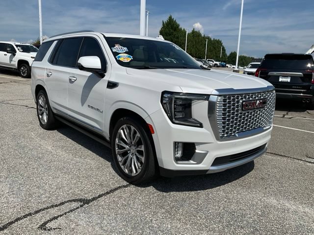 Used 2021 GMC Yukon Denali w/ Denali Ultimate Package AWD/4WD image 3