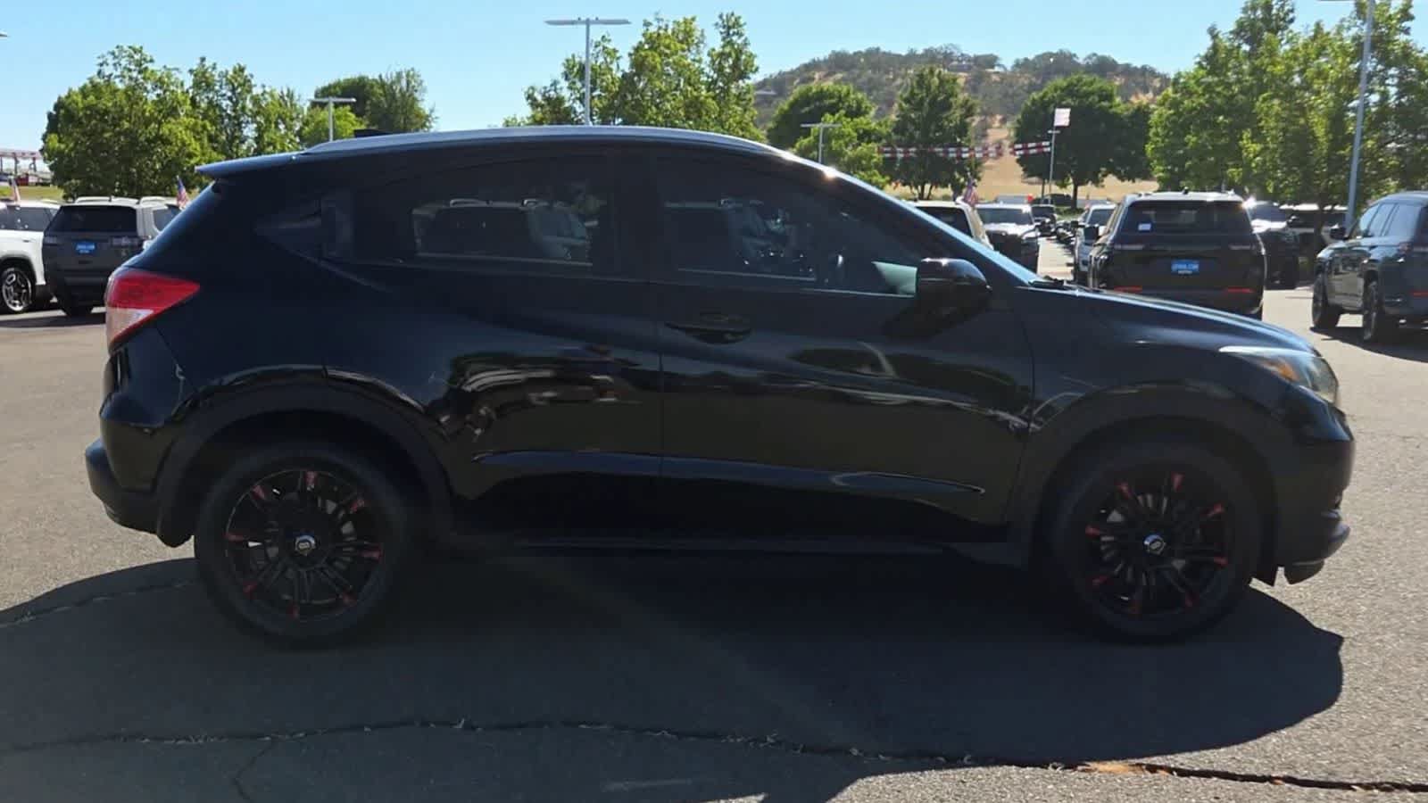 Used 2016 Honda HR-V EX-L image 9