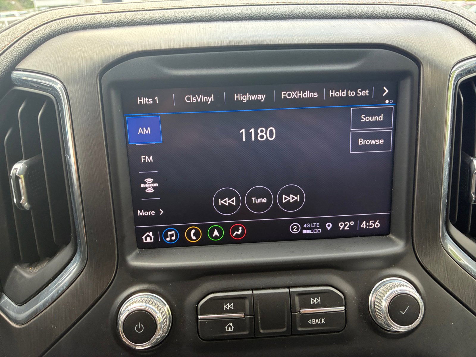 Used 2022 GMC Sierra 1500 AT4 w/ AT4 Preferred Package AWD/4WD image 16