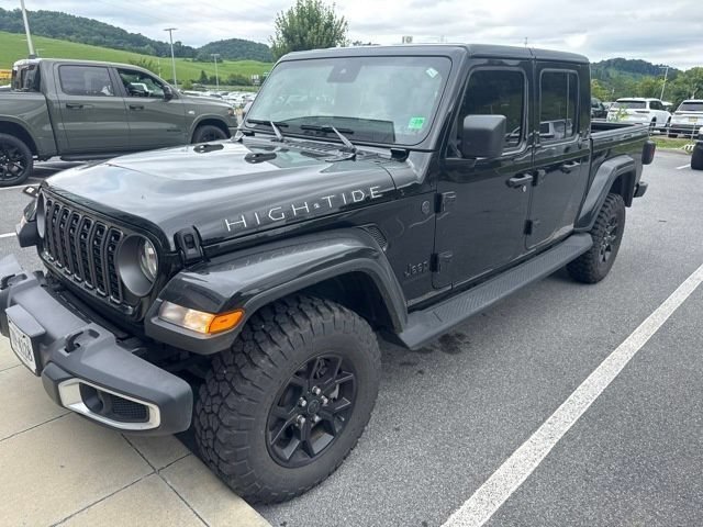 Used 2025 Jeep Gladiator Sport