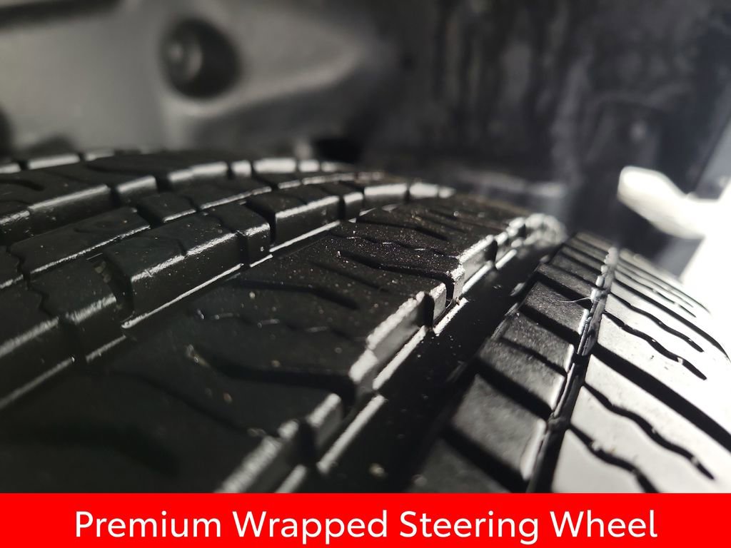 Used 2025 Jeep Wrangler Sport image 11