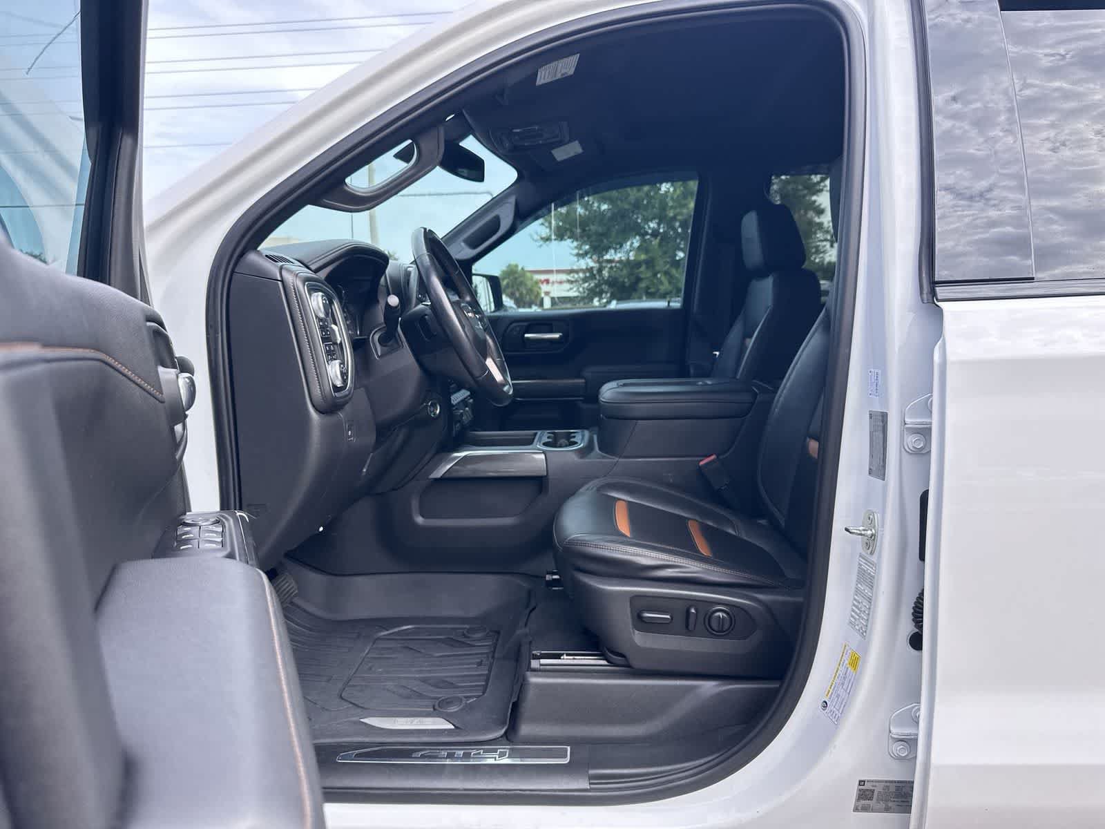 Used 2019 GMC Sierra 1500 AT4 w/ AT4 Premium Package AWD/4WD image 2