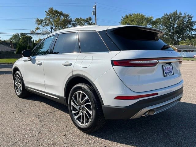 Used 2022 Lincoln Corsair AWD w/ Equipment Group 101A image 3