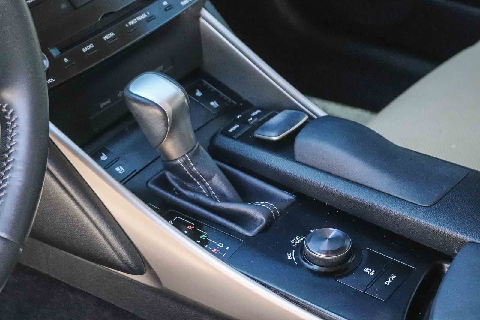 Used 2014 Lexus IS 250 w/ Navigation Package RWD image 16