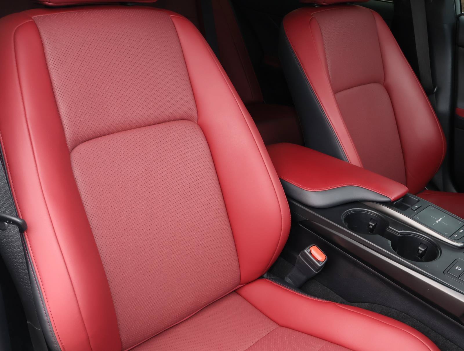 Used 2025 Lexus IS 350 F Sport RWD image 17