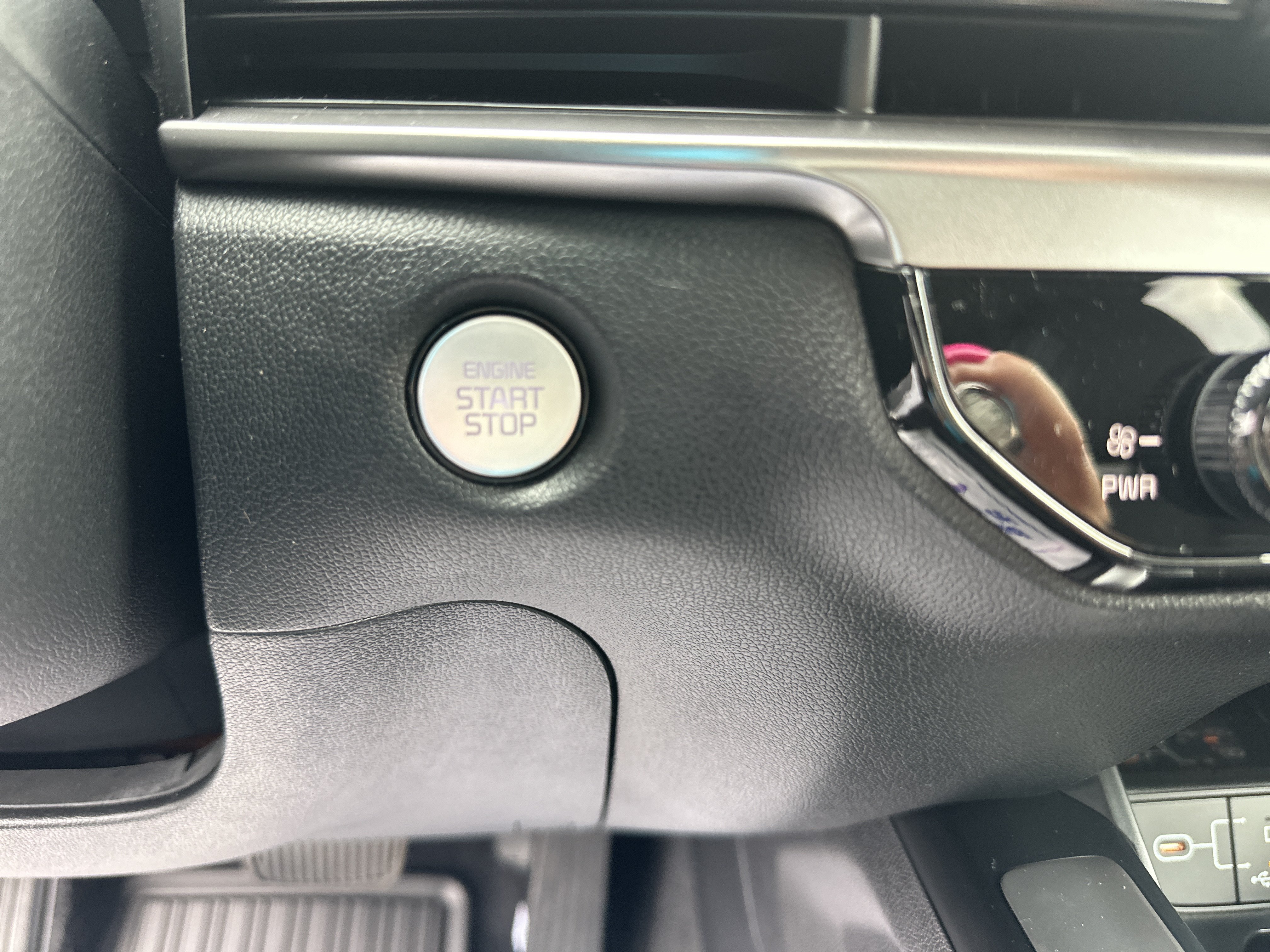 New 2026 Kia Sorento LX FWD image 18