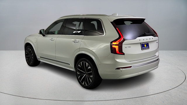 New 2026 Volvo XC90 T8 Plus w/ Protection Package Premier AWD/4WD image 5