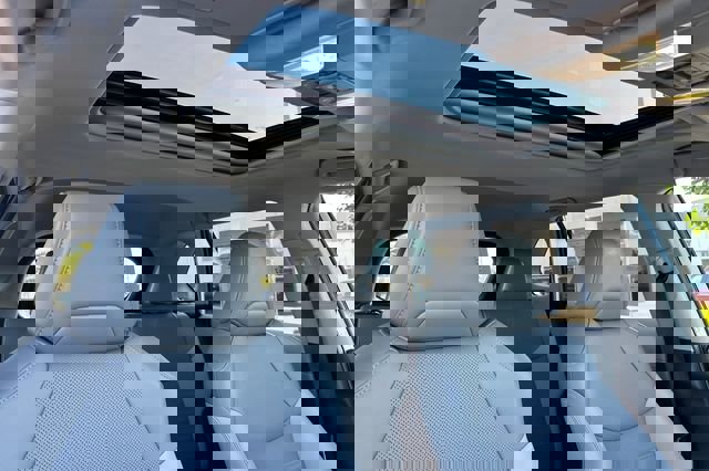 Certified 2025 Toyota RAV4 Limited w/ Advanced Technology Package image 19