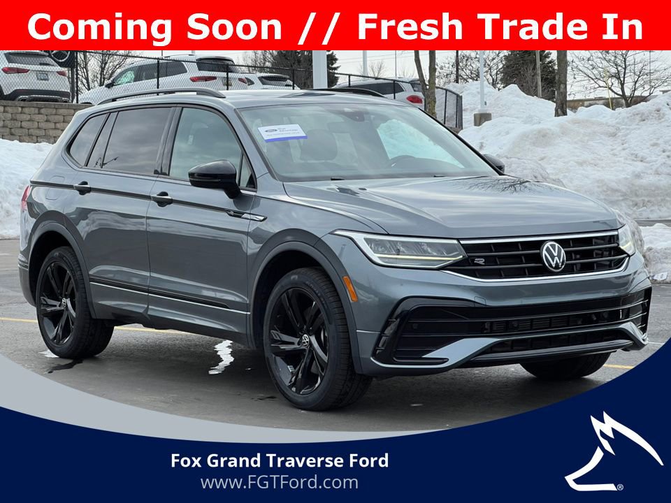 Used 2023 Volkswagen Tiguan SE R-Line AWD/4WD image 37