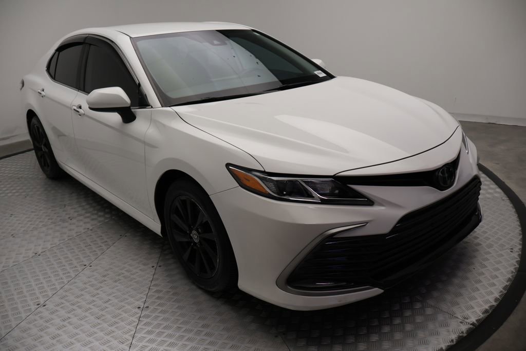 Certified 2023 Toyota Camry LE FWD image 6