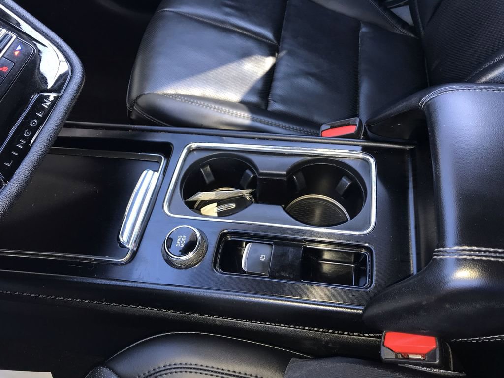 Used 2022 Lincoln Corsair AWD w/ Equipment Group 101A image 21