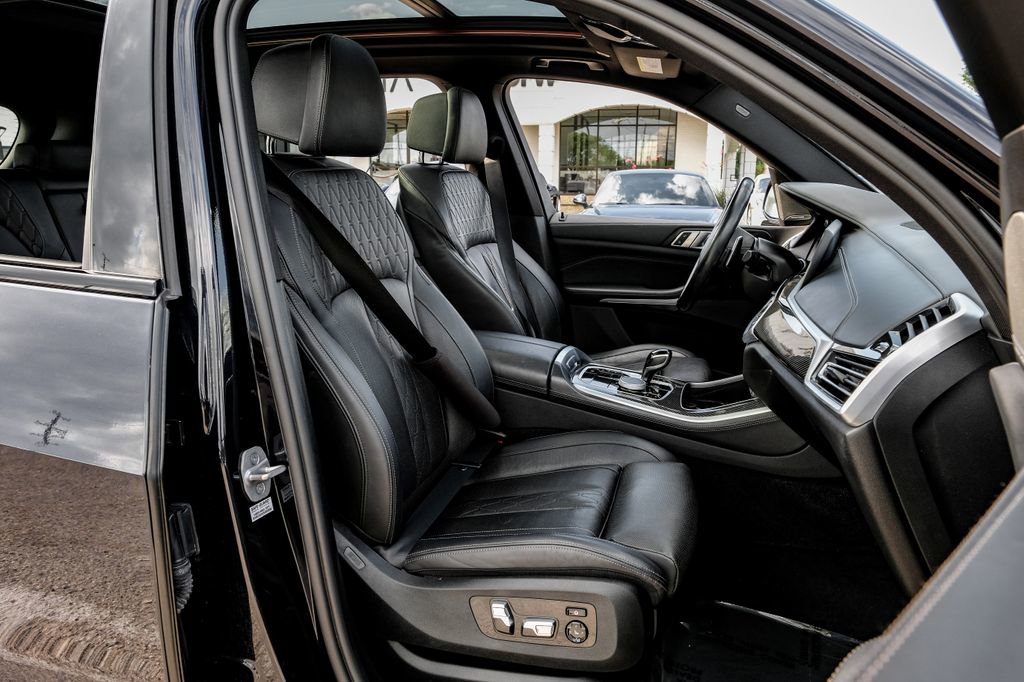 Used 2022 BMW X5 M50i AWD/4WD image 41