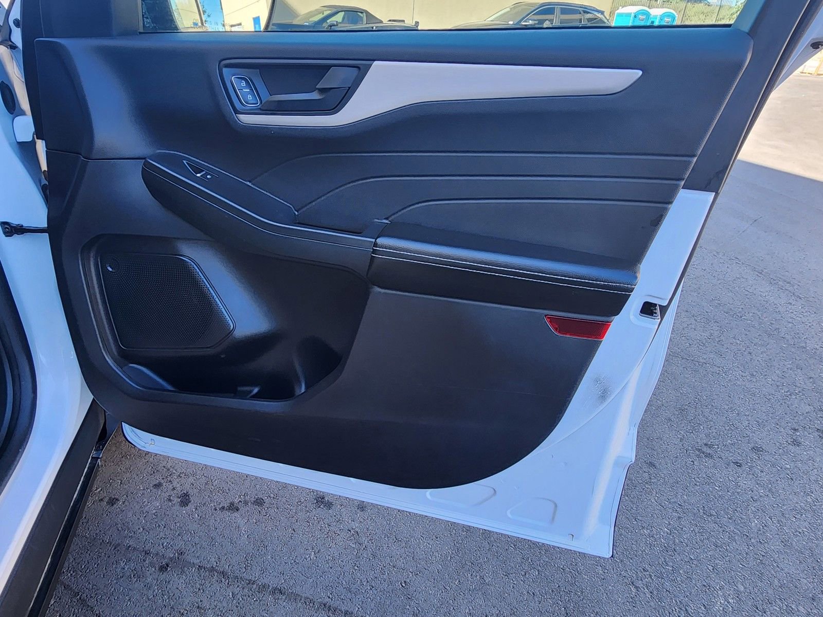 Used 2022 Ford Escape SE image 51