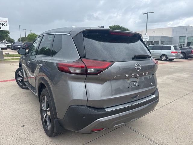 Used 2023 Nissan Rogue SL w/ SL Premium Package image 4