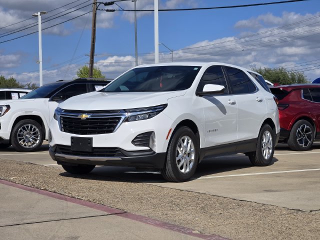 Used 2024 Chevrolet Equinox LT FWD image 2