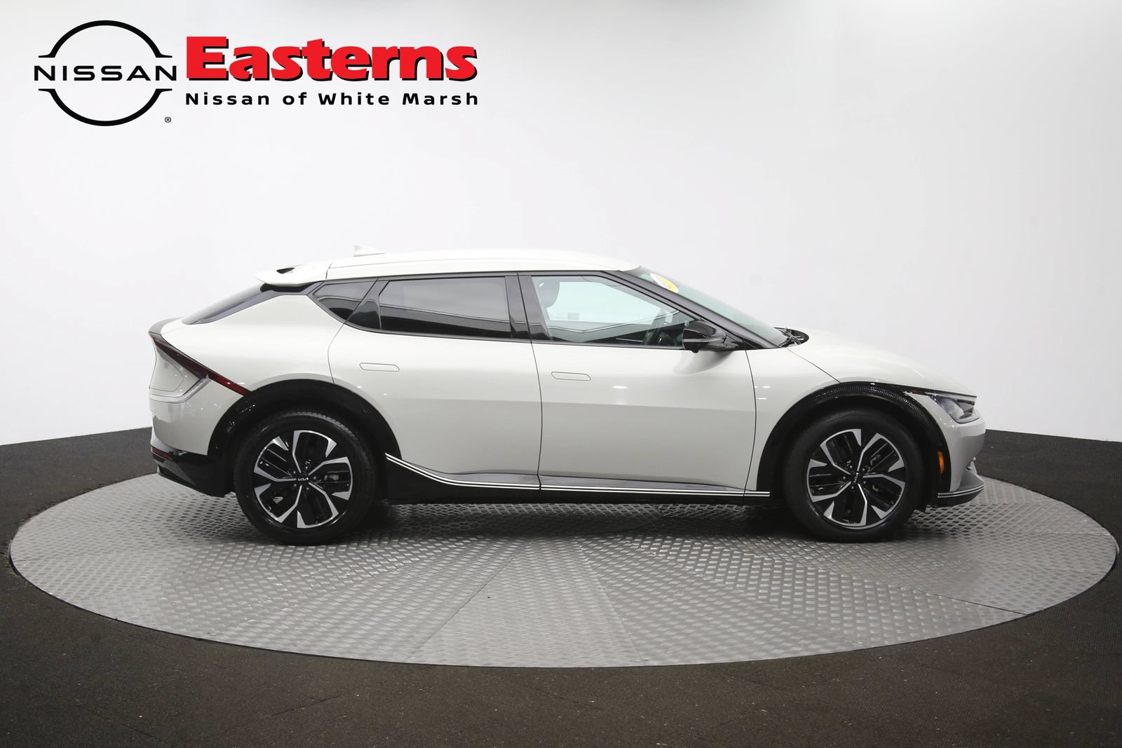 Used 2022 Kia EV6 Wind w/ Wind Technology Package AWD/4WD image 42