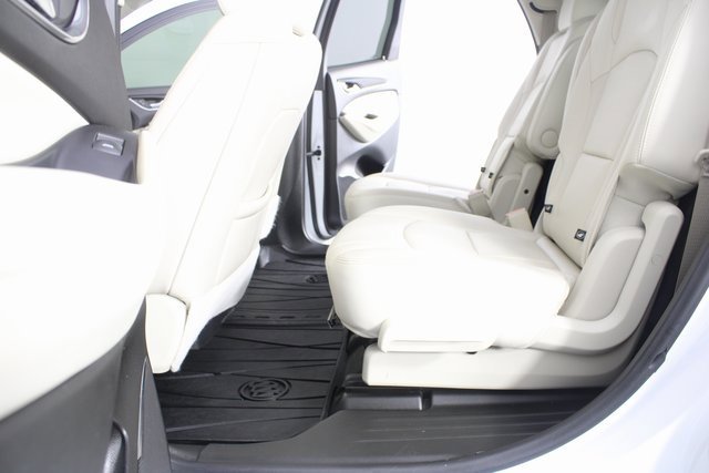Used 2022 Buick Enclave Essence w/ Experience Buick Package image 20