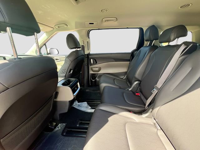 New 2026 Kia Carnival EX FWD image 25