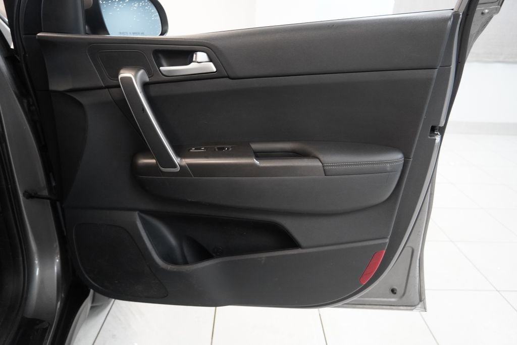 Used 2019 Kia Sportage LX FWD image 23