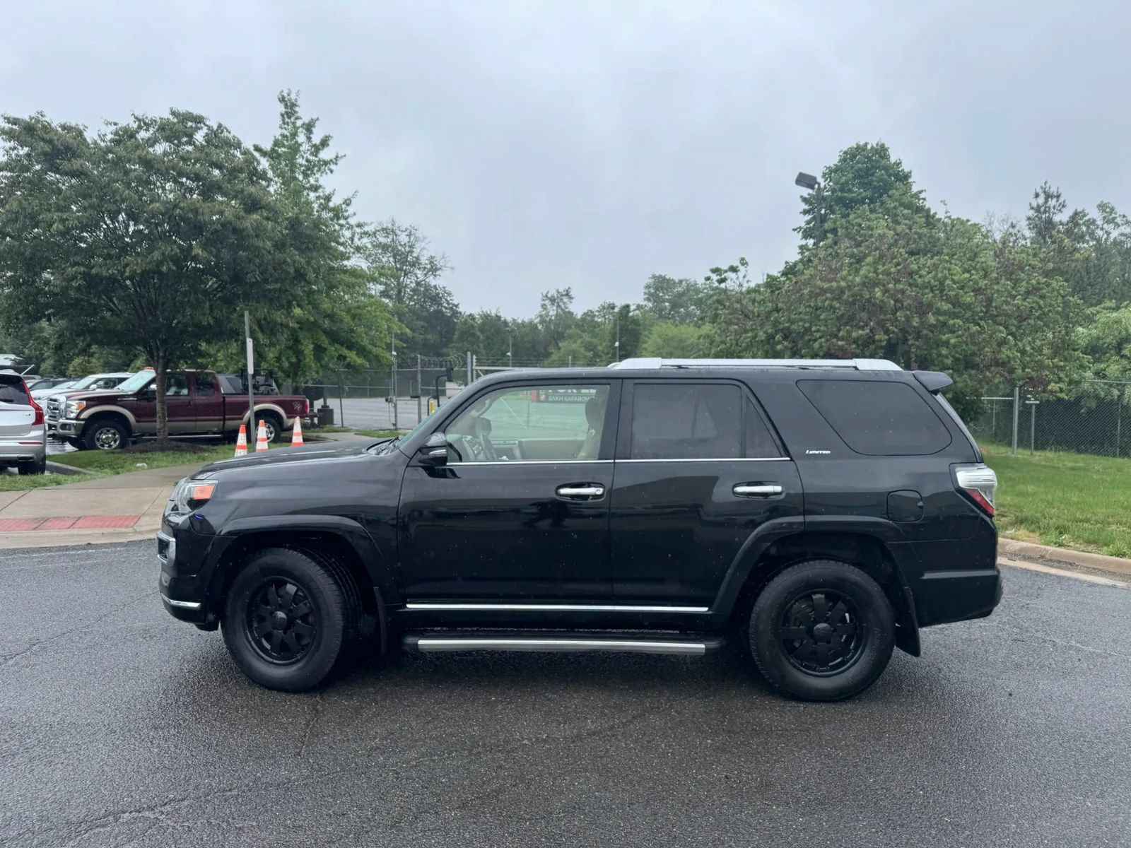 Used 2015 Toyota 4Runner Limited AWD/4WD image 6