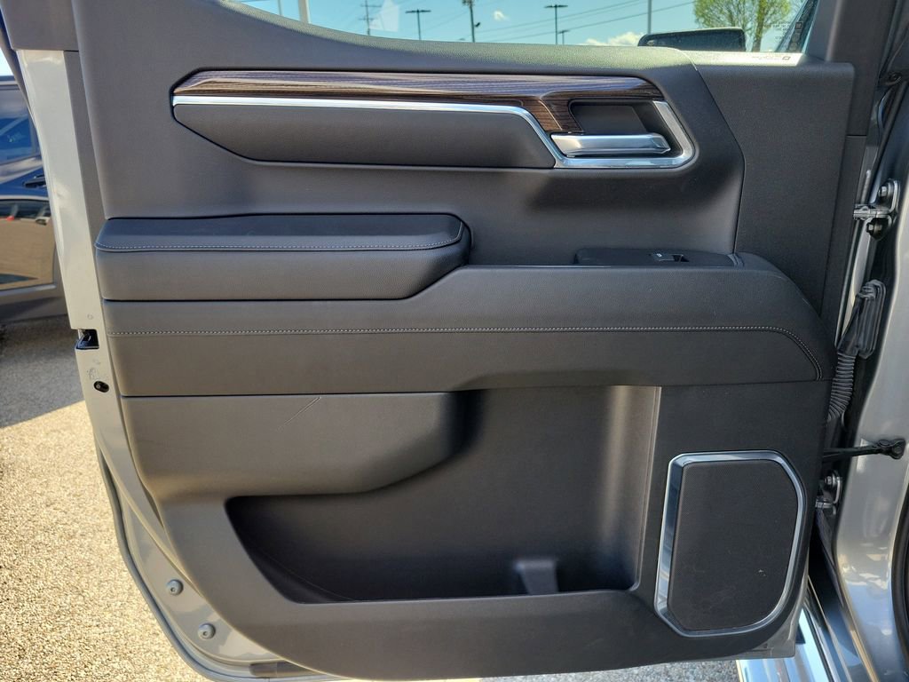 Used 2022 Chevrolet Silverado 1500 Custom image 17