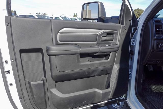 New 2024 RAM 3500 Tradesman w/ Chrome Appearance Group image 12