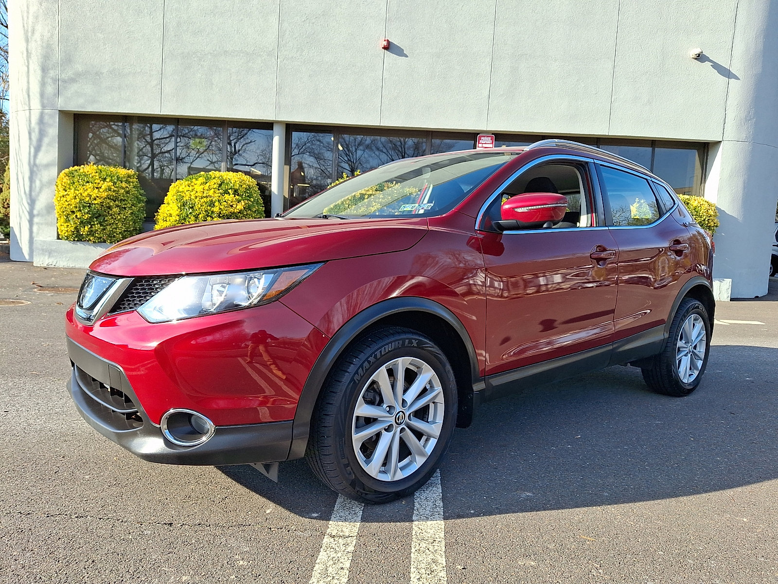 Certified 2019 Nissan Rogue Sport SV w/ Technology Package image 3