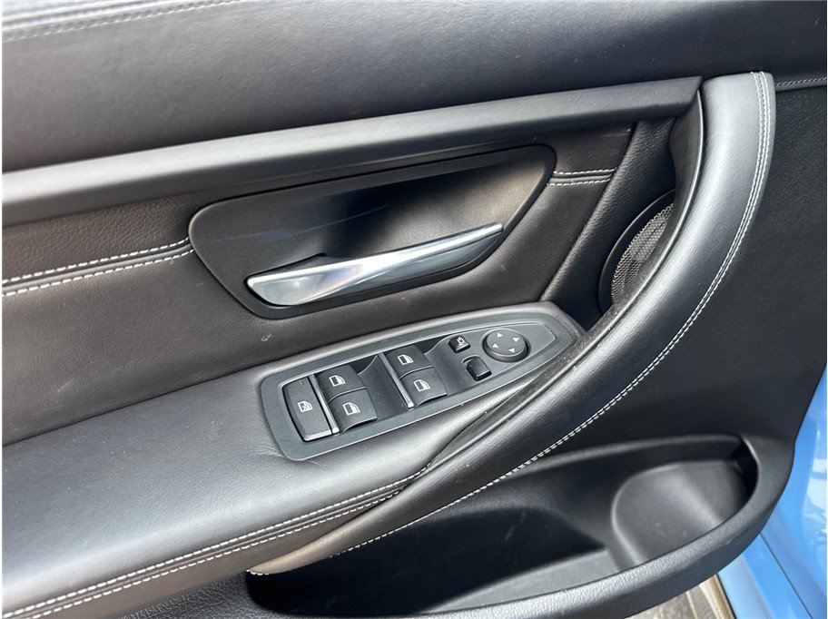 Used 2016 BMW M3 RWD image 24