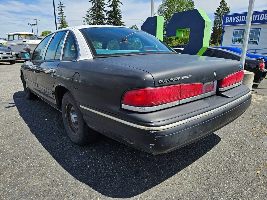 Used 1997 Ford Crown Victoria Police Interceptor RWD image 3